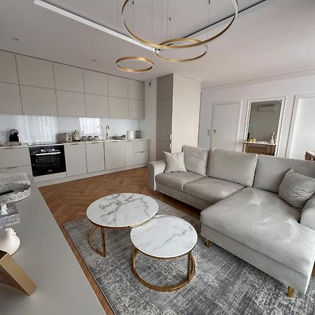 Taupe II Wyjatkowy Apartament W Centrum Lodzi Exterior foto